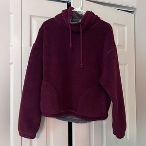 Hollister Women’s Maroon Reversible Sherpa Pullover